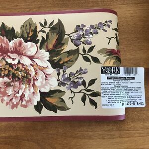 York Wallpaper Border Yellow Floral Decorative 5 yards EN 1470-B R-01 NEW